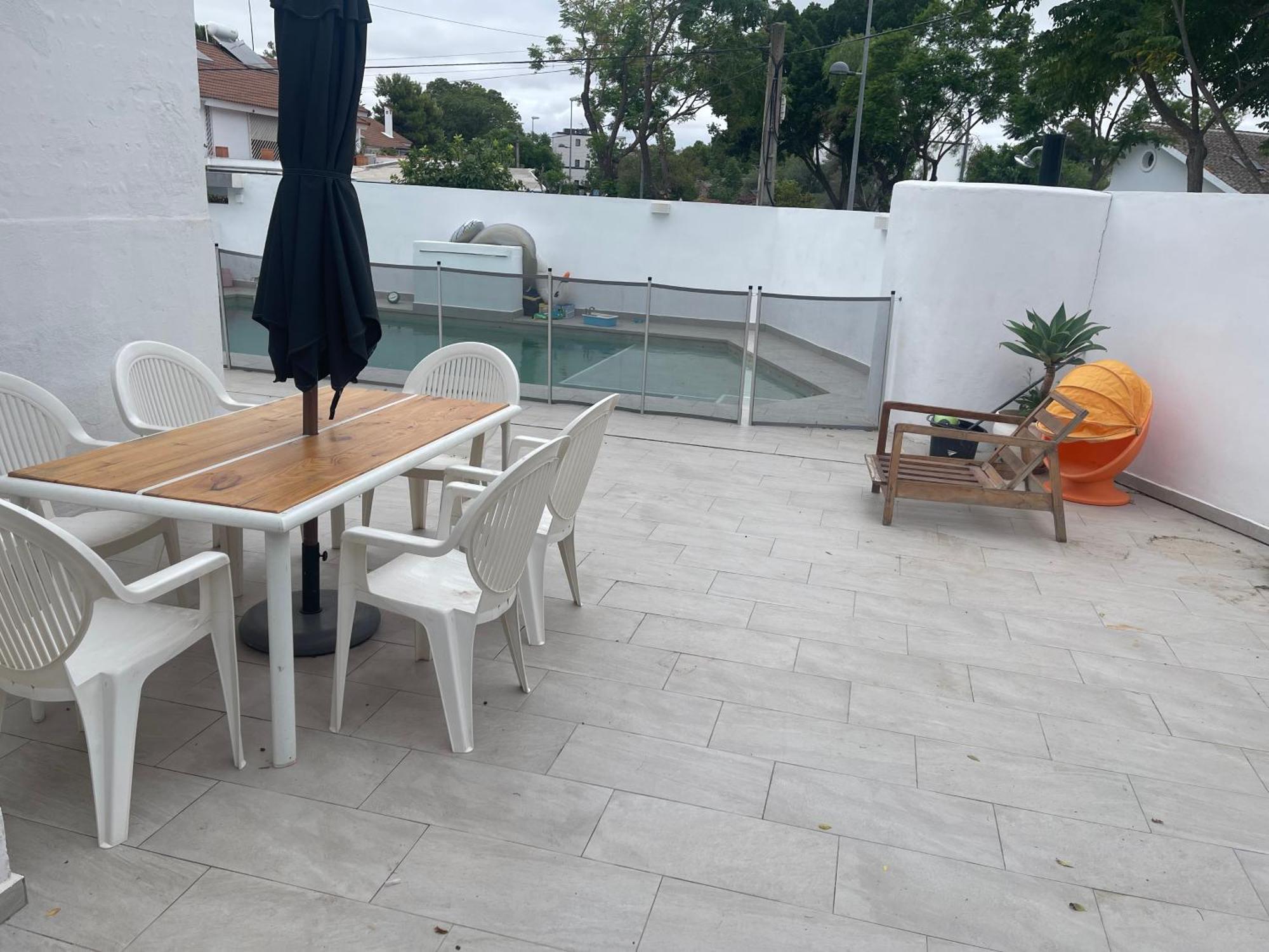 Mediterranean House - Habitaciones Privadas En Casa Compartida Mairena del Aljarafe Exterior photo